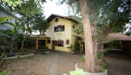 Casa à venda com 5 suítes em Capela do Socorro, São Paulo, SP