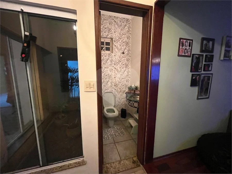 Casa à venda com 3 quartos, sendo 1 suíte, em Parque Santa Marta, São Carlos, SP