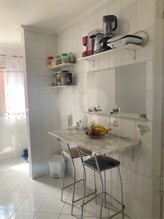 Apartamento à venda com 2 quartos, sendo 1 suíte,  em Jardim Flor da Montanha, Guarulhos, SP