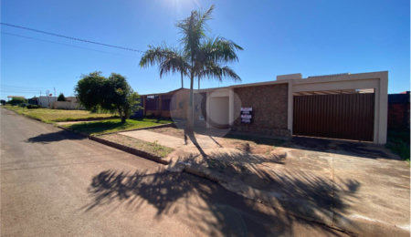 Casa à venda com 3 quartos, sendo 1 suíte, em Jardim Primavera I, Ponta Porã, MS