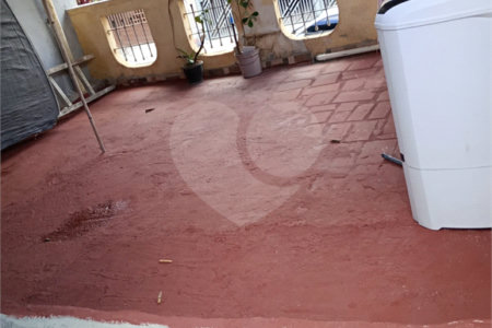 Sobrado à venda com 3 quartos em Vila Menck, Osasco, SP