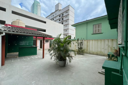 Casa com 4 dormitórios, 324 m² de área total- venda por R$ 3.200.000 ou aluguel por R$ 16.000/mês + IPTU - Aparecida - Santos/SP
