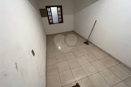 Casa à venda com 3 quartos, sendo 1 suíte, em Vila Vianelo, Jundiaí, SP