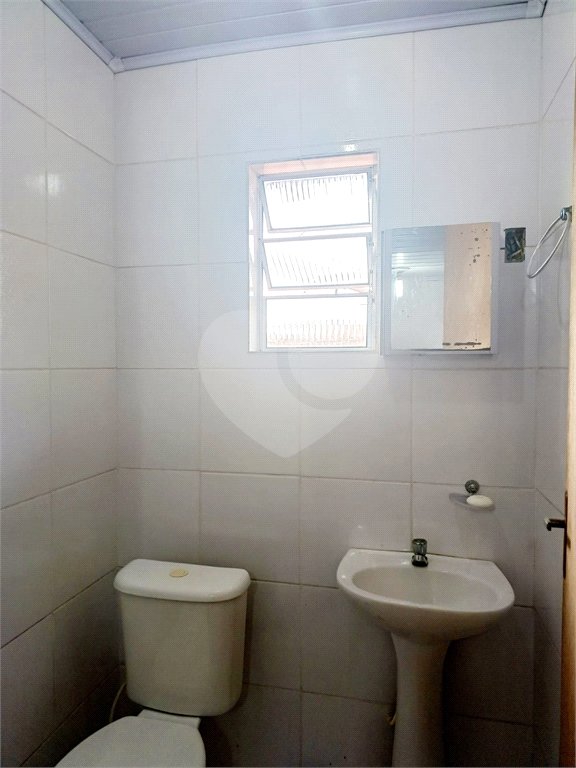 Casa à venda com 3 quartos, sendo 1 suíte,  no condomínio Altos de Poa, Poá - SP
