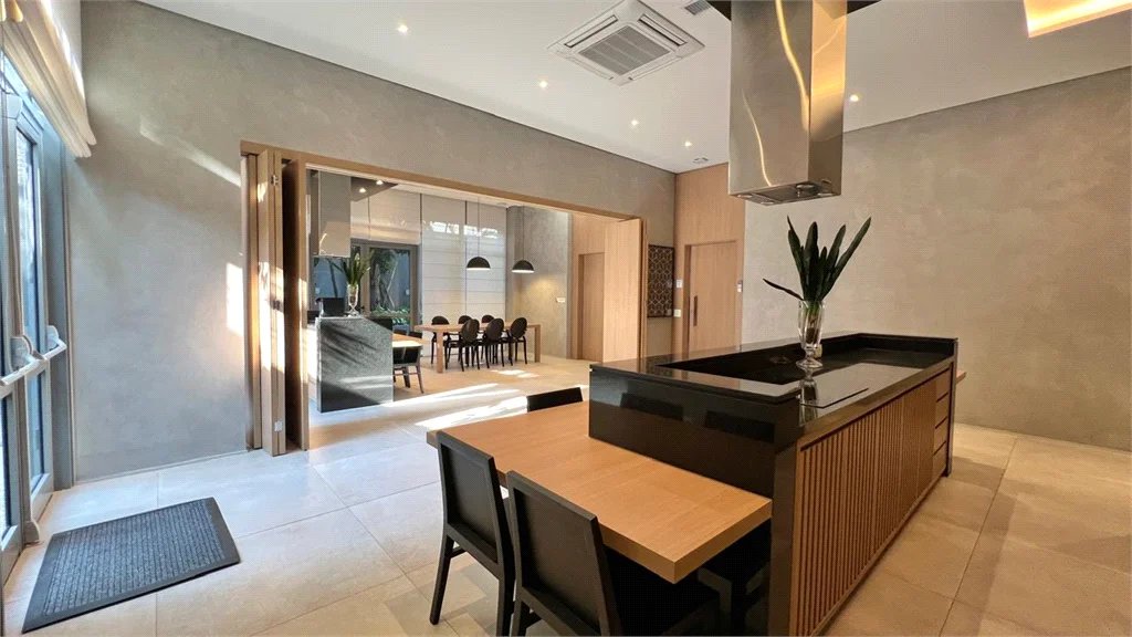 Apartamento à venda com 1 quarto em Santo Amaro, São Paulo, SP