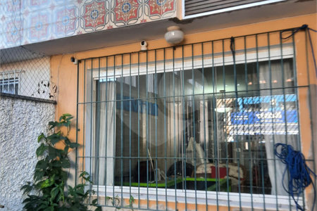 Sobrado à venda com 3 quartos, sendo 1 suíte,  em Interlagos, São Paulo, SP