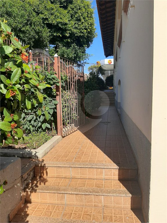 Casa à venda com 3 quartos, sendo 1 suíte, no Centro, Vinhedo, SP