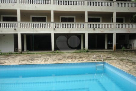 Sobrado à venda com 9 quartos, sendo 7 suítes,  em Parque Morumbi, Mogi das Cruzes, SP