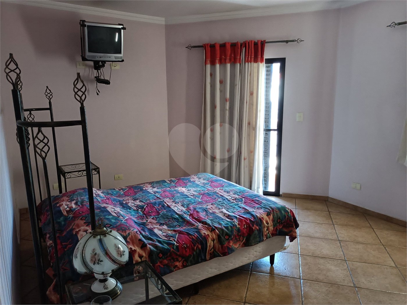 Sobrado à venda com 3 quartos, sendo 1 suíte, em Vila Paiva, São Paulo, SP