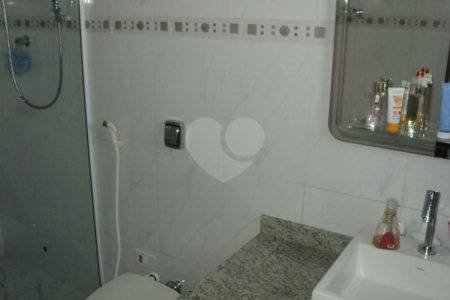 Casa Térrea à venda com 3 suítes em Vila Paulicéia, São Paulo, SP