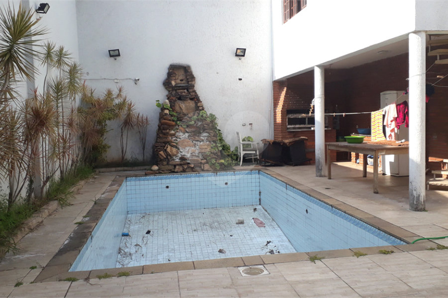Sobrado à venda com 4 quartos, sendo 1 suíte, em Vila Nova Cachoeirinha, São Paulo, SP