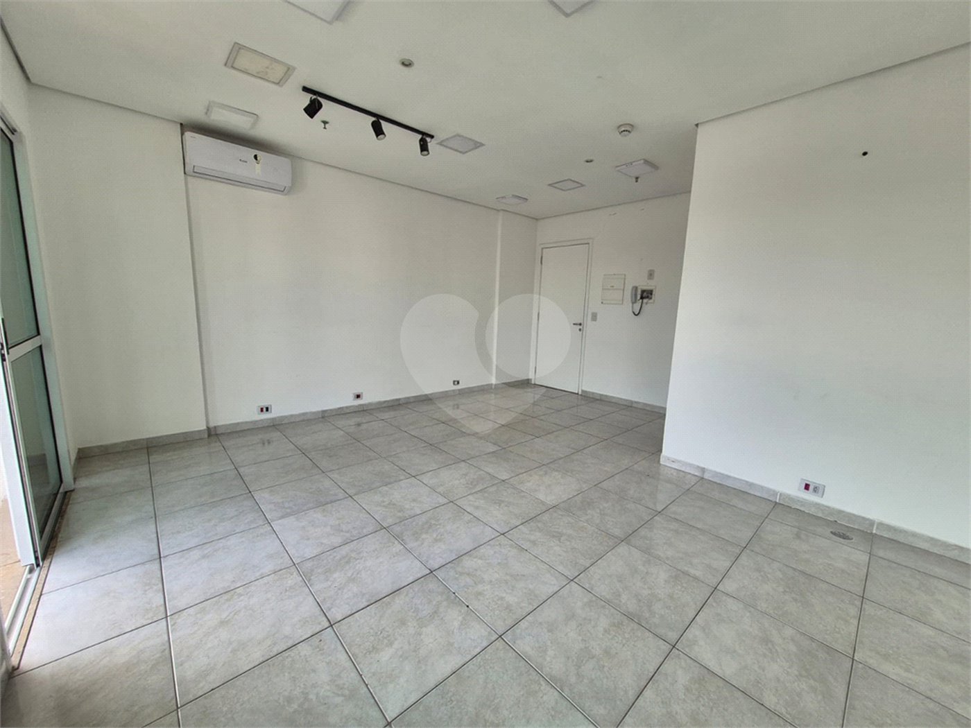 Sala à venda em Vila Leopoldina, São Paulo, SP
