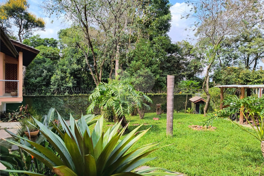 Casa à venda com 4 suítes em Roseira, Mairiporã, SP