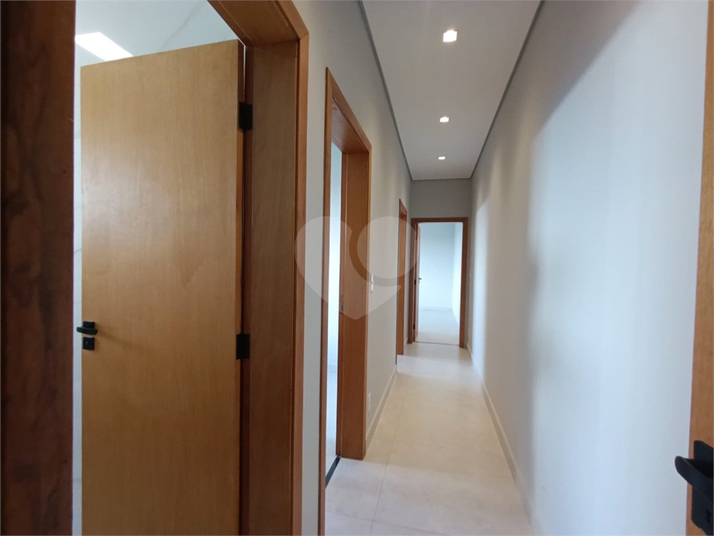 Casa à venda com 3 quartos, sendo 1 suíte, no condomínio Park Gran Reserve, Indaiatuba - SP