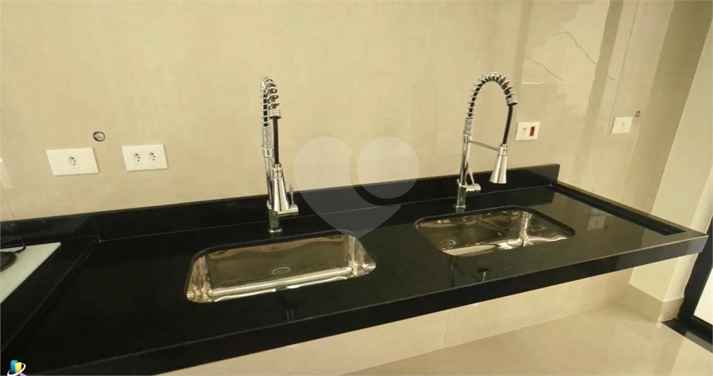 Casa à venda com 4 suítes no condomínio Reserva São Nicolau, Atibaia - SP