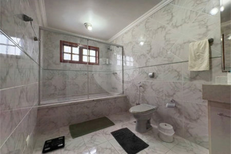 Casa à venda com 4 suítes no condomínio Granja Olga II, Sorocaba - SP