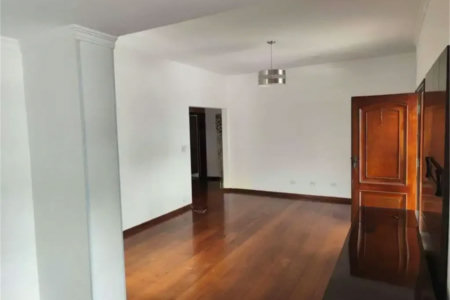 Sobrado à venda com 4 quartos, sendo 2 suítes,  em Lapa, São Paulo, SP