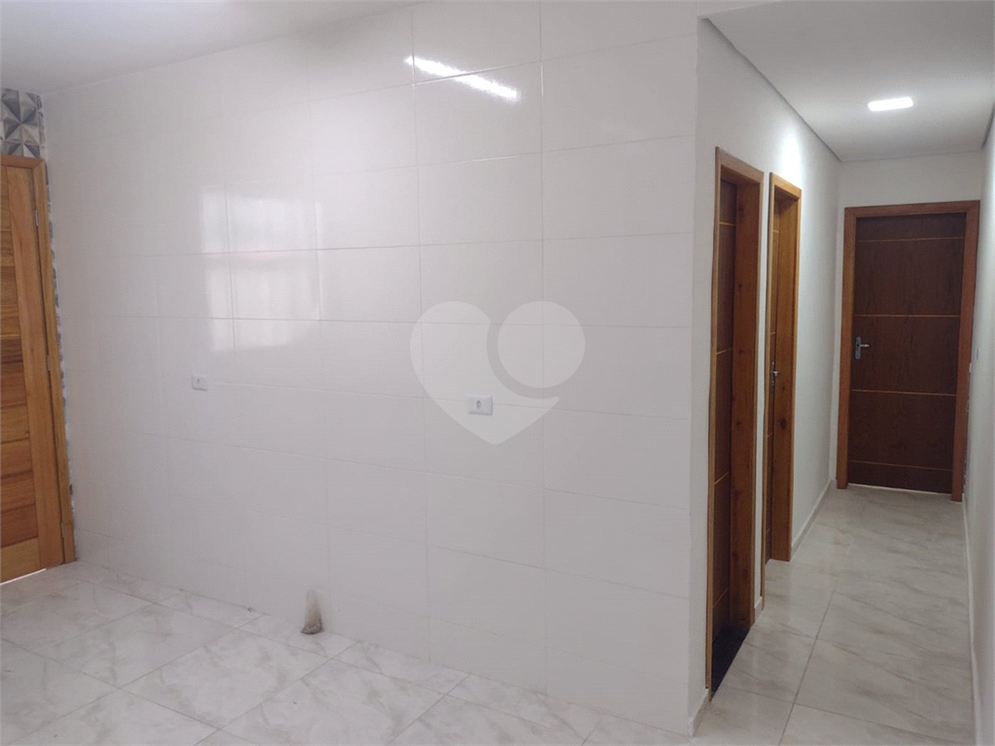 Casa Térrea à venda com 3 quartos, sendo 1 suíte, em Jardim Horto do Ipê, Itaquaquecetuba, SP