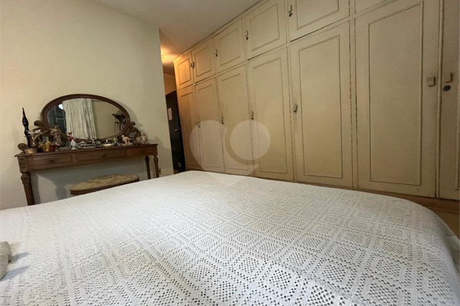 Sobrado à venda com 5 quartos, sendo 1 suíte, em Palmas do Tremembé, São Paulo, SP