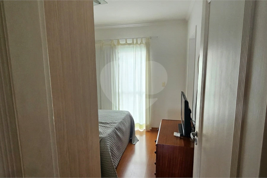 Casa à venda com 3 quartos, sendo 1 suíte, no condomínio Res Santa Inês, São Paulo - SP