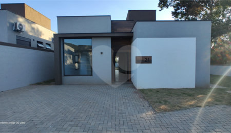 Casa à venda com 3 suítes no condomínio Reserva Ybyra, Atibaia - SP