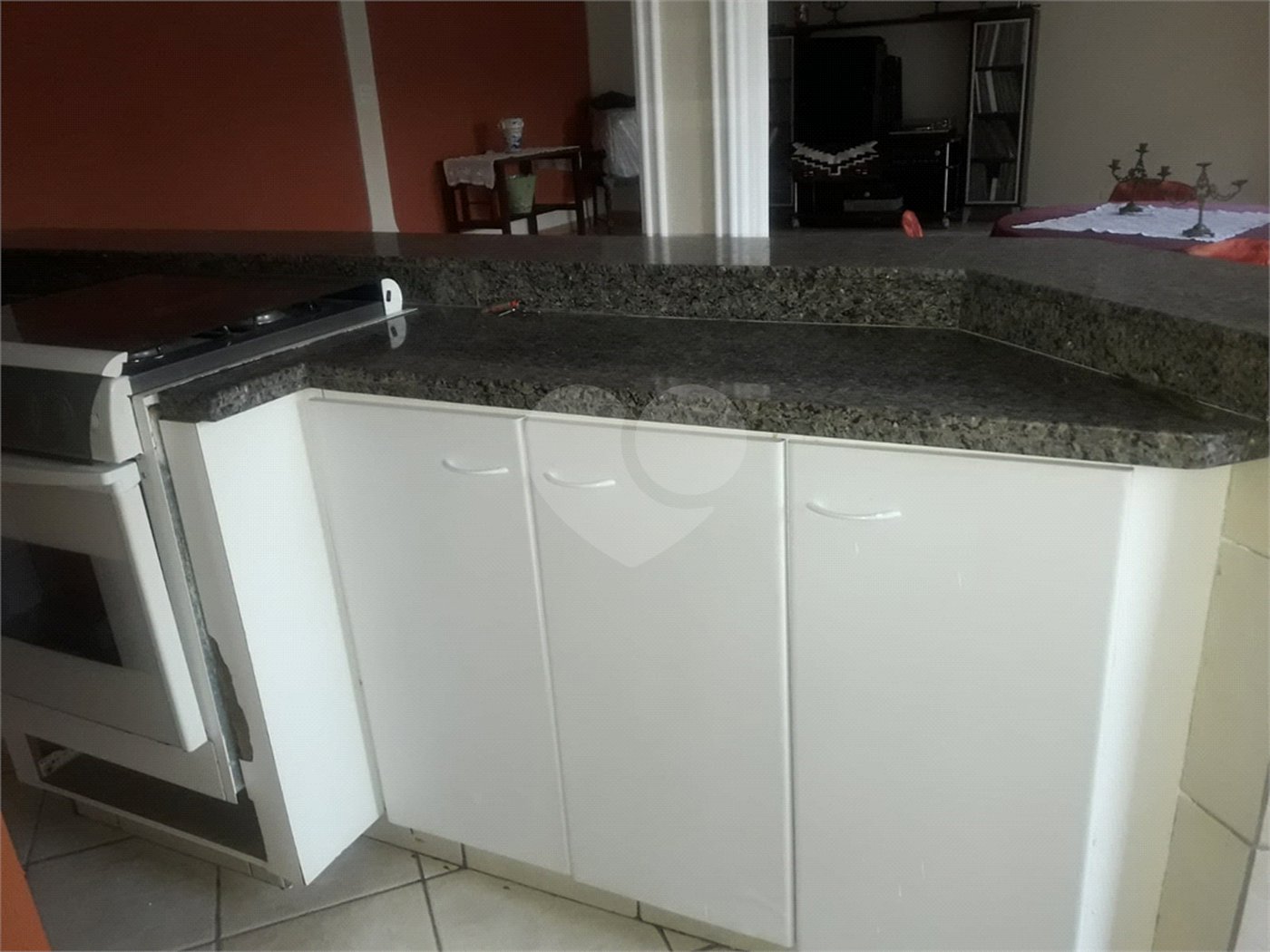 Sobrado à venda com 3 quartos, sendo 1 suíte,  em Vila Paulicéia, São Paulo, SP