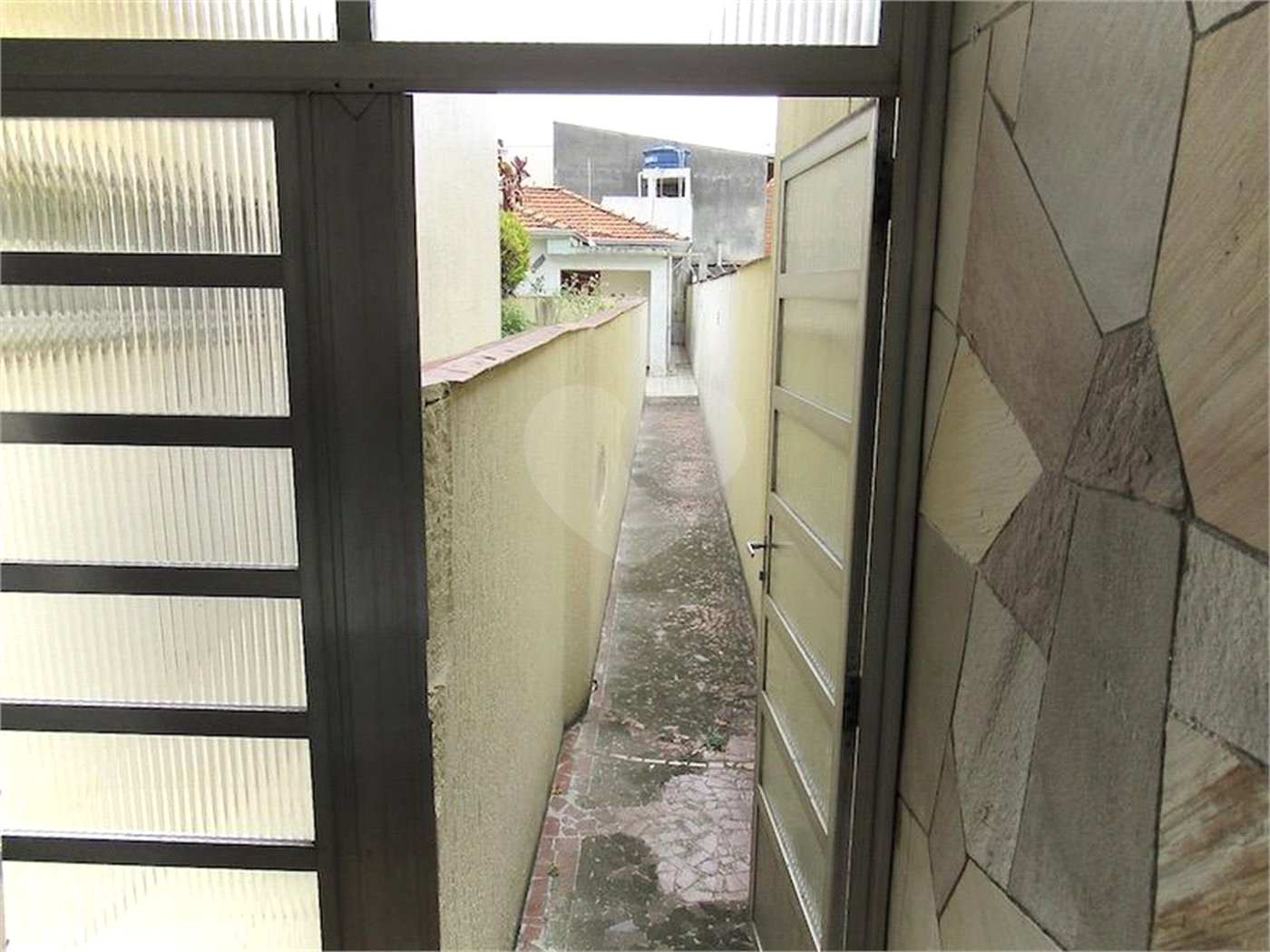 Sobrado à venda com 3 quartos, sendo 1 suíte, em Vila Moraes, São Paulo, SP