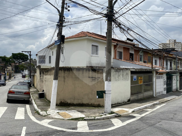 Sobrado à venda com 3 quartos, sendo 1 suíte,  em Interlagos, São Paulo, SP