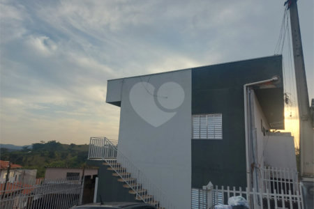 Sobrado à venda com 4 quartos em Capela, Vinhedo, SP