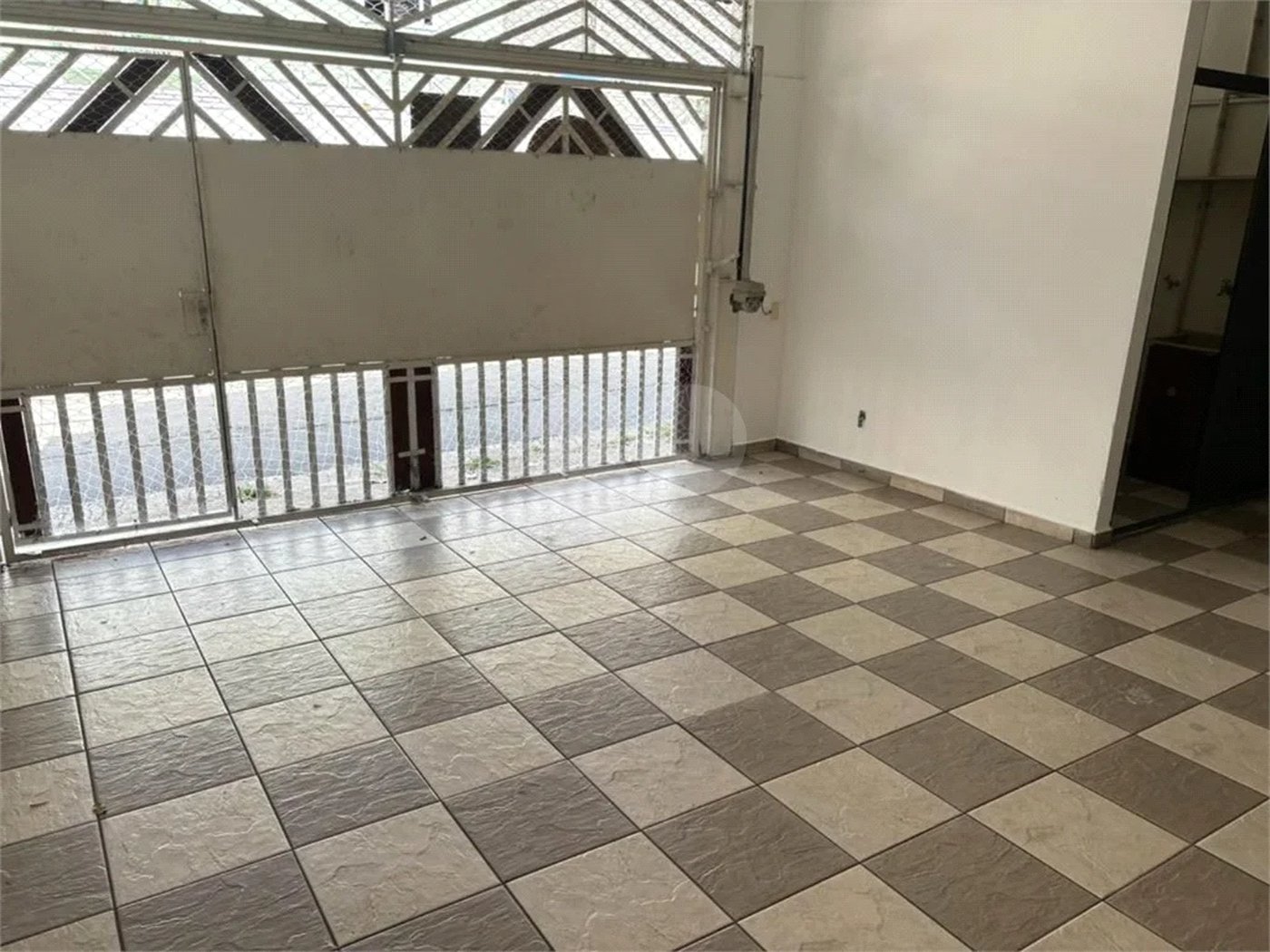 Sobrado à venda com 2 suítes em Santa Terezinha, São Paulo, SP