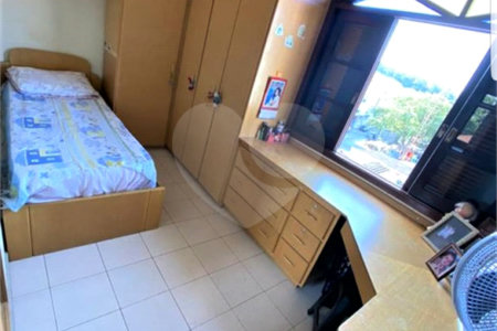 Sobrado à venda com 4 quartos, sendo 1 suíte, em Vila Mazzei, São Paulo, SP