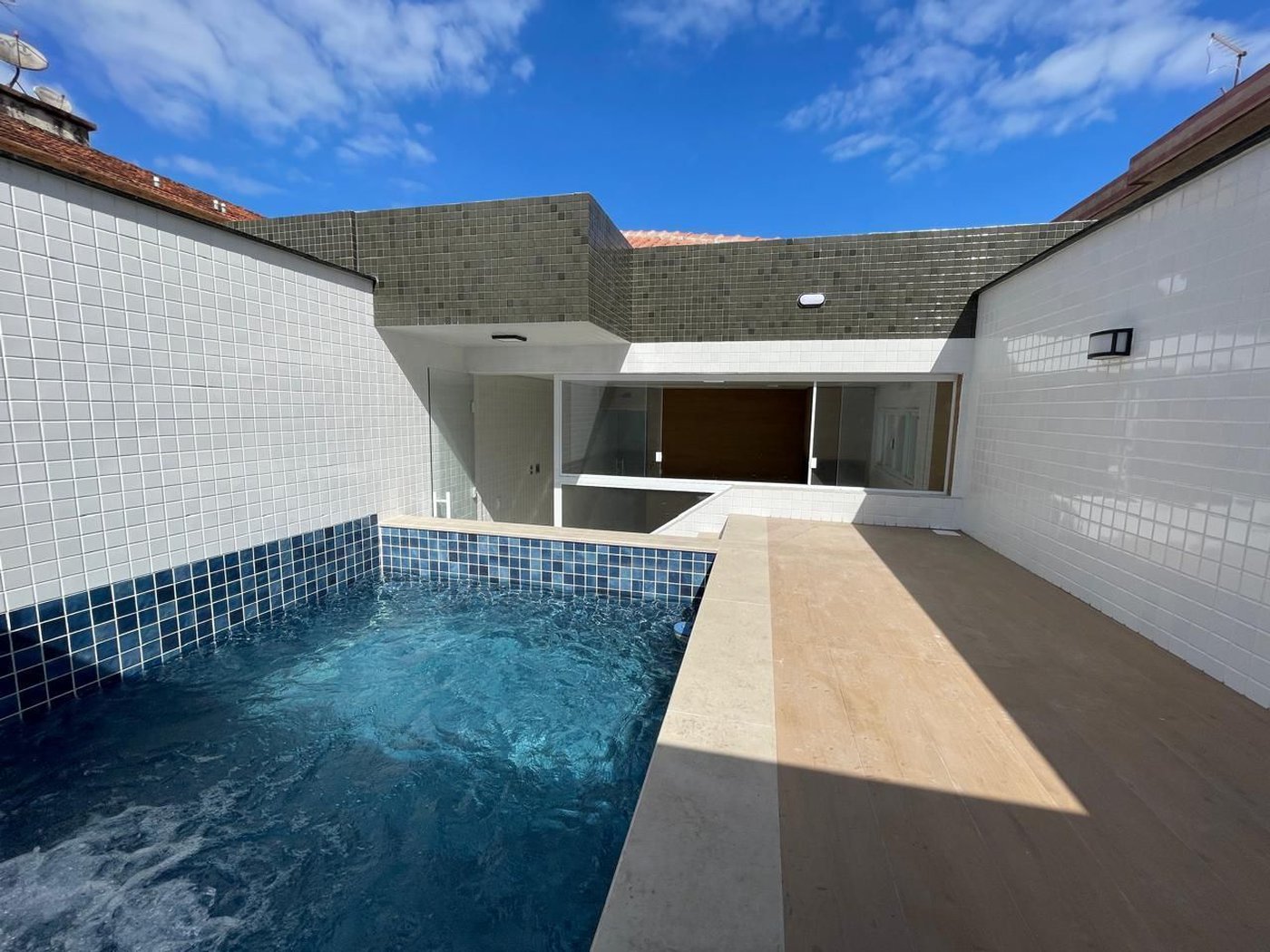 Casa com 4 dormitórios à venda, 234 m² por R$ 1.650.000,00 - Embaré - Santos/SP