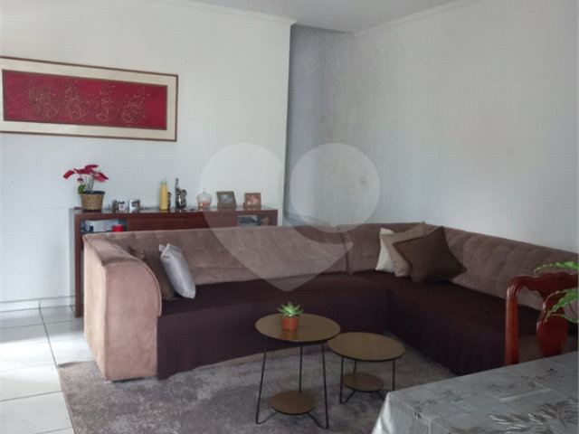 Casa Térrea à venda com 3 quartos, sendo 1 suíte,  em Parada Inglesa, São Paulo, SP