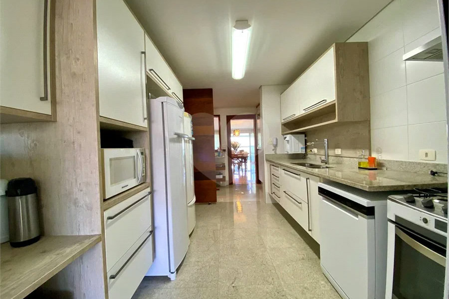 Apartamento à venda com 4 suítes em Riviera de São Lourenço, Bertioga, SP