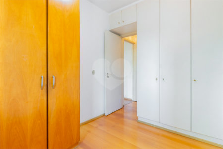 Apartamento à venda com 3 quartos, sendo 1 suíte,  em Cidade Monções, São Paulo, SP