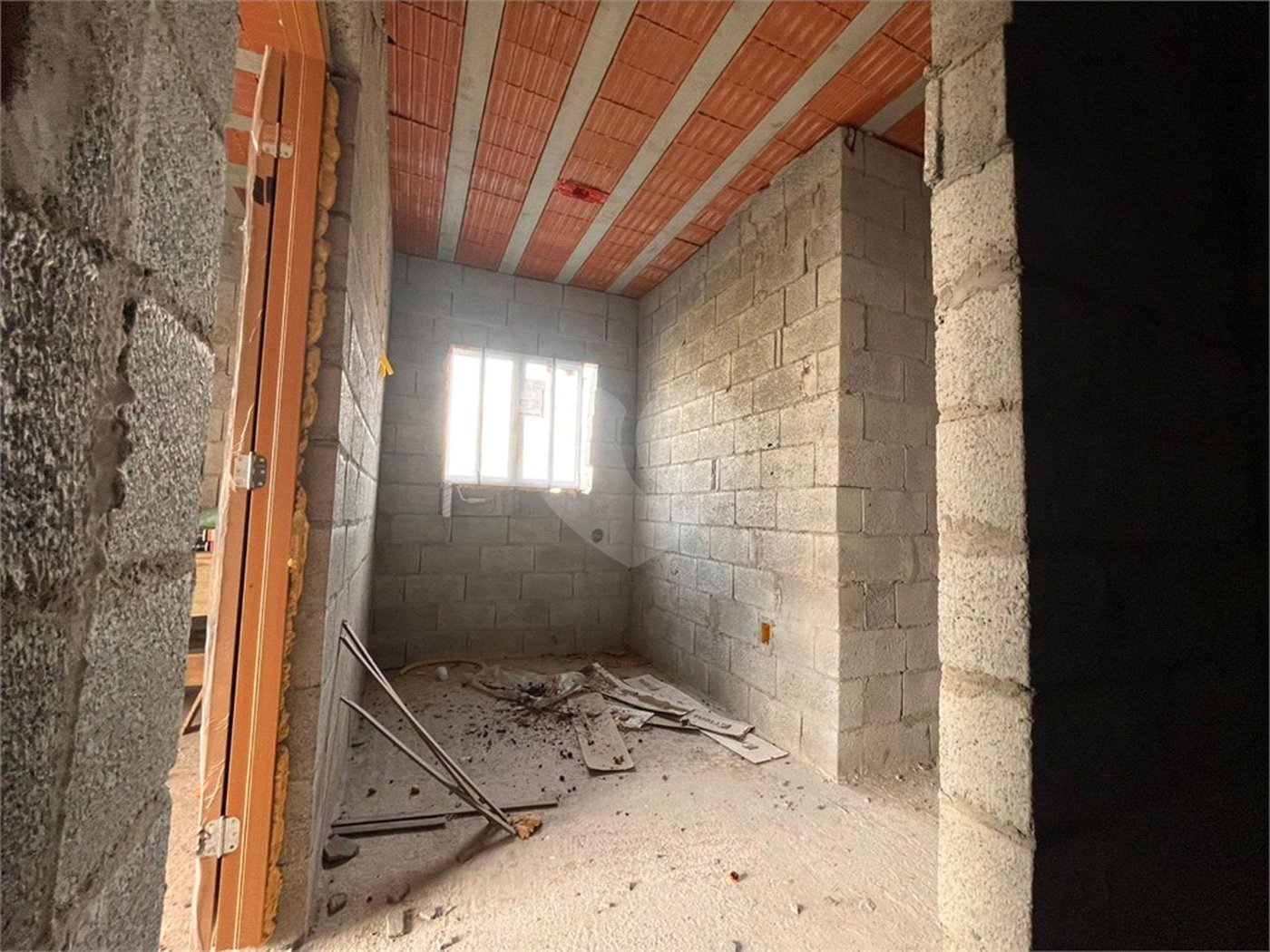Casa à venda com 3 quartos, sendo 2 suítes, em Vila Suissa, Mogi das Cruzes, SP