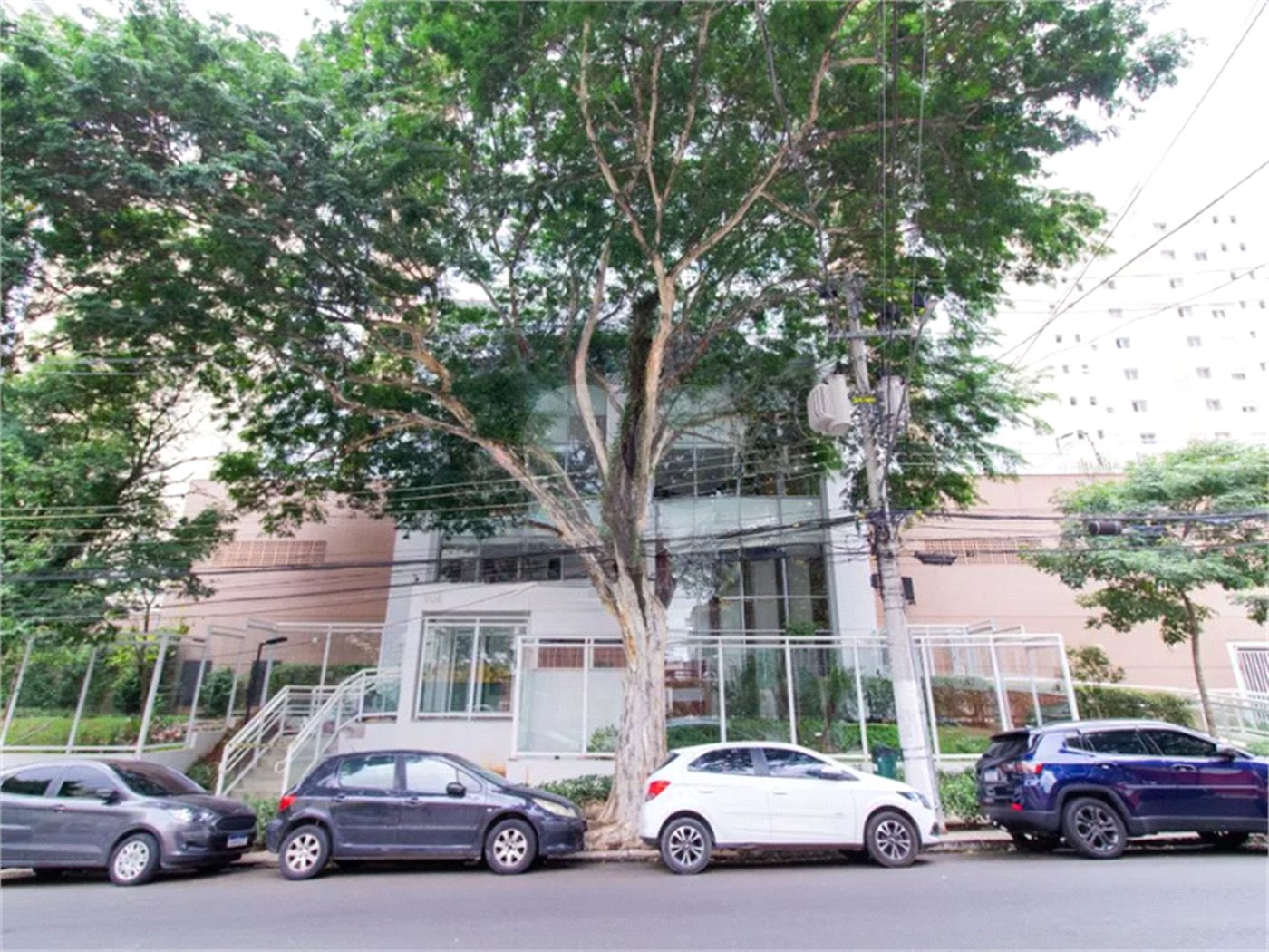 Apartamento à venda com 3 suítes em Vila Pompéia, São Paulo, SP
