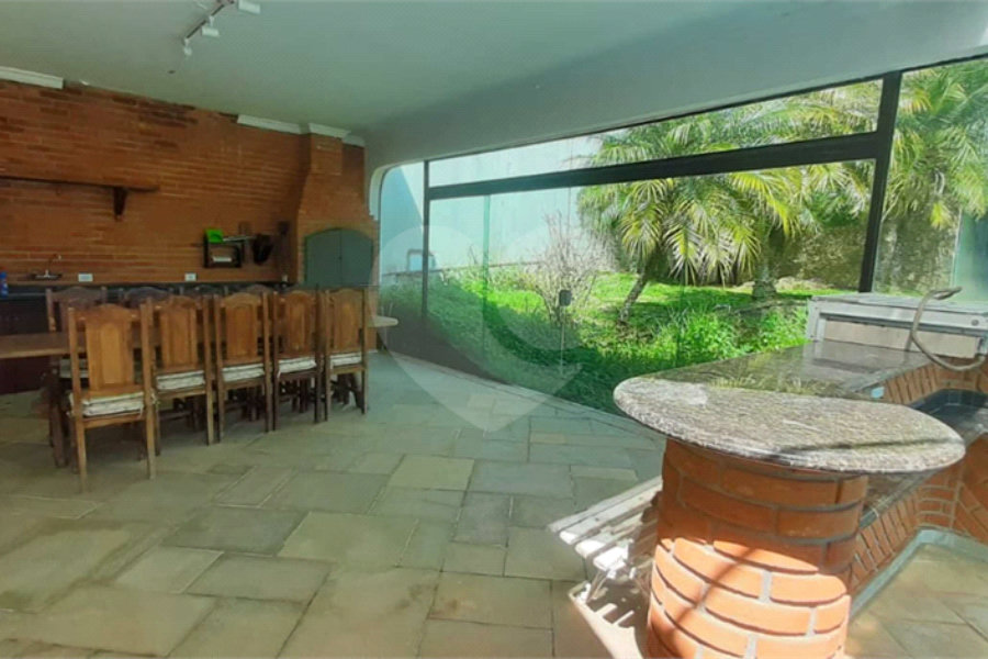 Casa à venda com 4 suítes no condomínio Parque Imperial da Cantareira, Mairiporã - SP