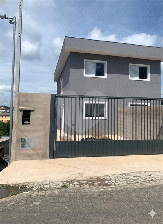 Sobrado à venda com 2 quartos em Jardim São Miguel, Cotia, SP