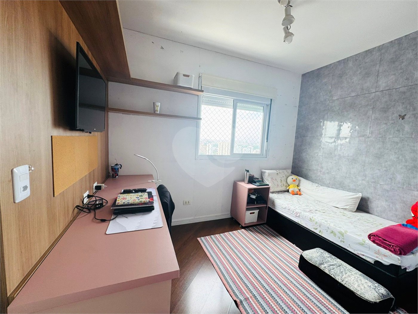 Apartamento à venda com 3 quartos, sendo 1 suíte, em Jardim Zaira, Guarulhos, SP