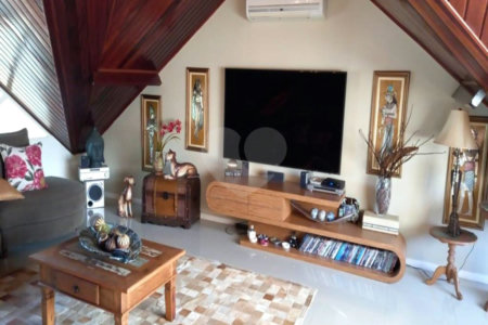 Casa à venda com 3 quartos, sendo 1 suíte,  em Bosque, Vinhedo, SP