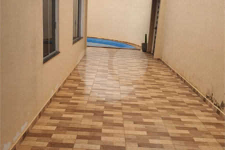 Casa à venda com 3 quartos, sendo 1 suíte, no Centro, Araraquara, SP
