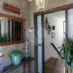 Casa à venda com 4 quartos, sendo 2 suítes, em Jardim Morumbi, São Paulo, SP