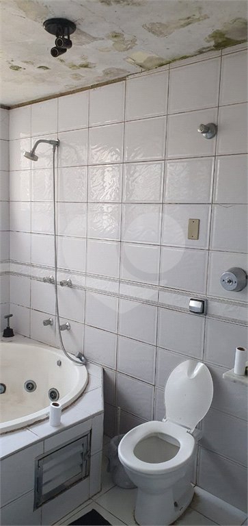 Casa Térrea à venda com 4 quartos, sendo 1 suíte, em Vila Albertina, São Paulo, SP