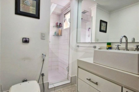 Apartamento à venda com 3 quartos, sendo 1 suíte, em Vila Suzana, São Paulo, SP