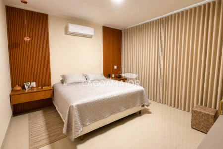 Casa à venda com 4 quartos, sendo 4 suítes, no condomínio Residencial Villa Dumont, Três Lagoas - MS