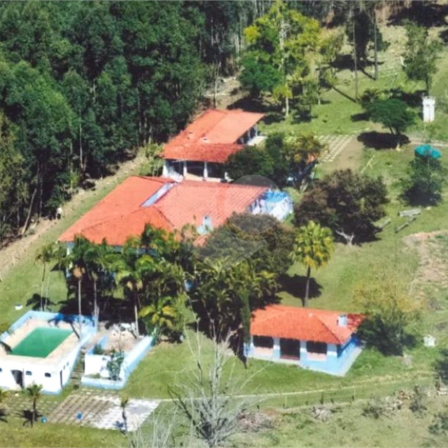 Sítio à venda com 6 quartos, sendo 5 suítes, em Dos Mimis, Piracaia, SP