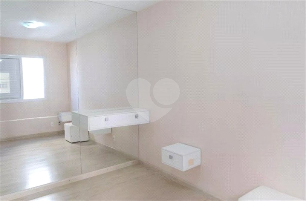 Apartamento à venda com 2 quartos, sendo 1 suíte, em Vila Augusta, Guarulhos, SP