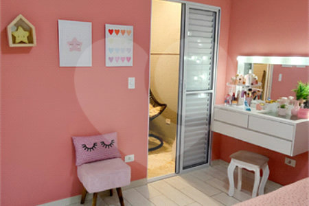 Sobrado à venda com 3 quartos, sendo 1 suíte, em Vila Mazzei, São Paulo, SP