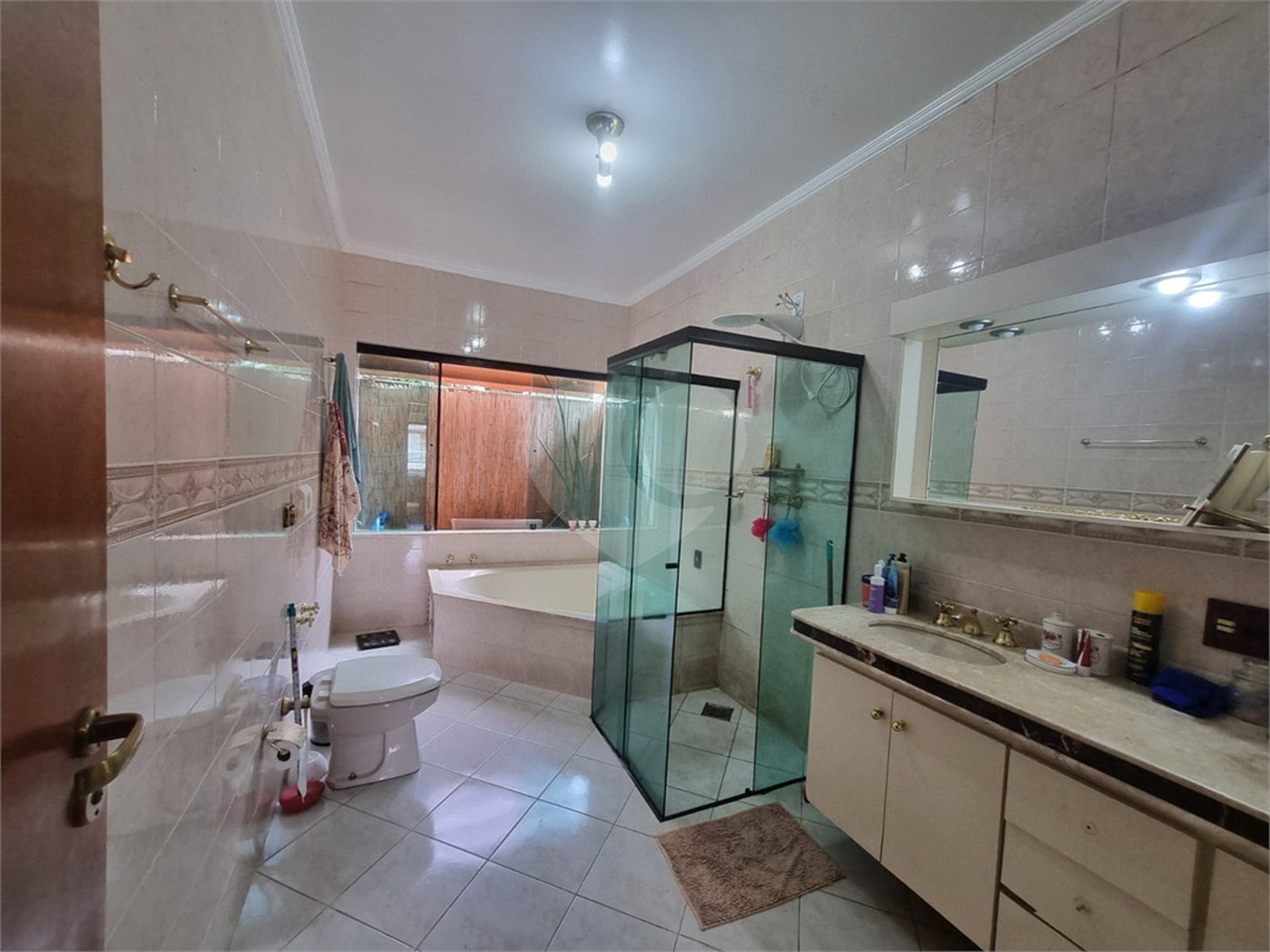 Sobrado à venda com 3 quartos, sendo 1 suíte,  em Vila Trujillo, Sorocaba, SP